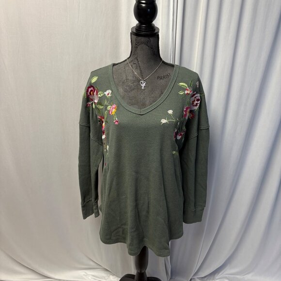 Woman Within Green Waffle Knit Embroidered Floral Long Sleeve Top Size 1X 22-24 - Picture 1 of 8